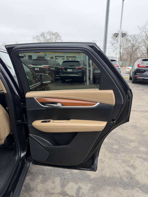 2017 Cadillac XT5 Platinum