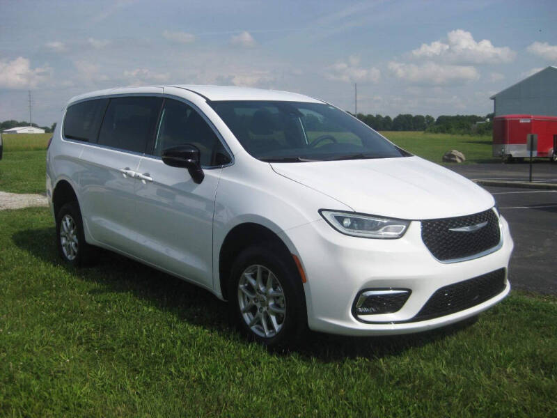 2024 Chrysler Pacifica Touring