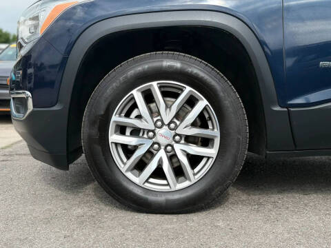 2017 GMC Acadia SLE-2