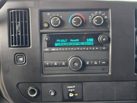 2023 Chevrolet Express 2500