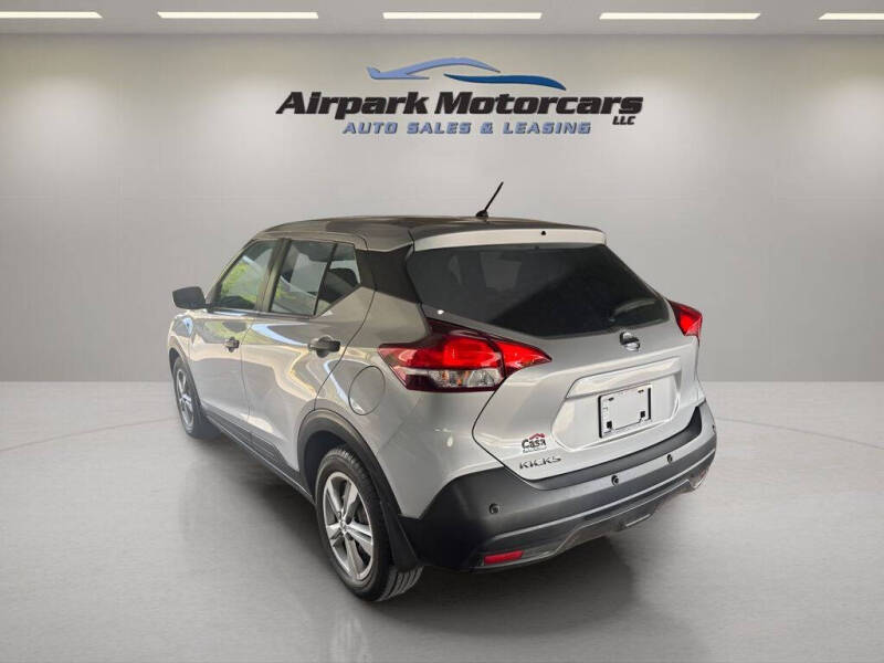 2020 Nissan Kicks S