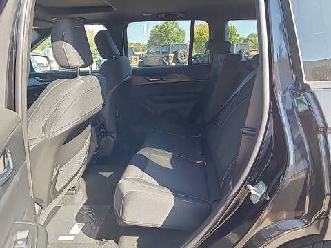 2025 Jeep Grand Cherokee Laredo X