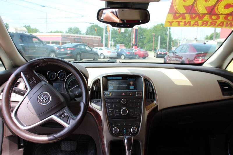 2012 Buick Verano Leather Group
