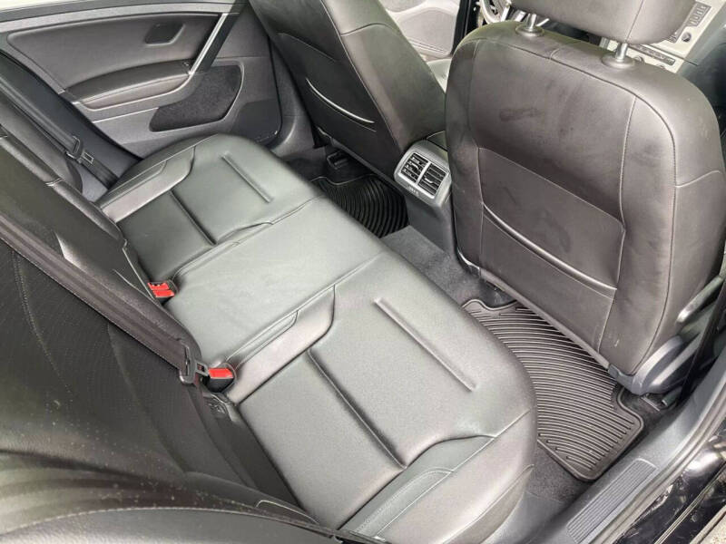 2017 Volkswagen Golf SportWagen