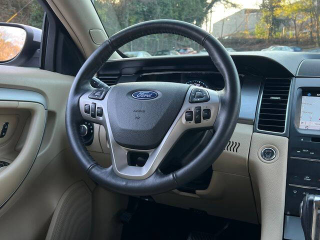 2016 Ford Taurus SEL