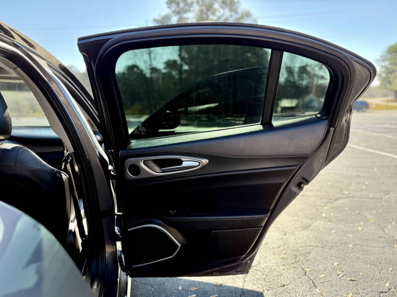 2017 Alfa Romeo Giulia Ti