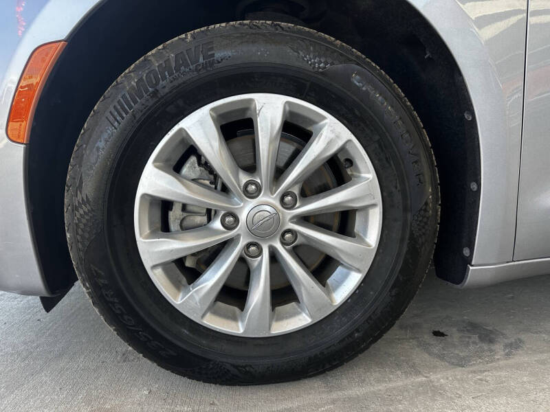 2019 Chrysler Pacifica Touring L 35th Anniversary