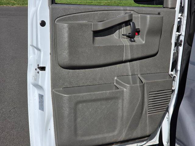2024 GMC Savana 2500