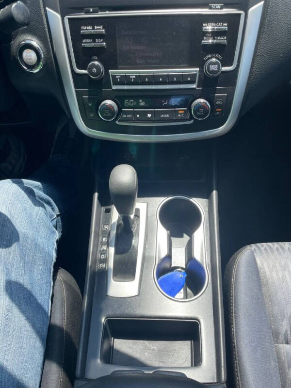 2017 Nissan Altima 2.5 SV