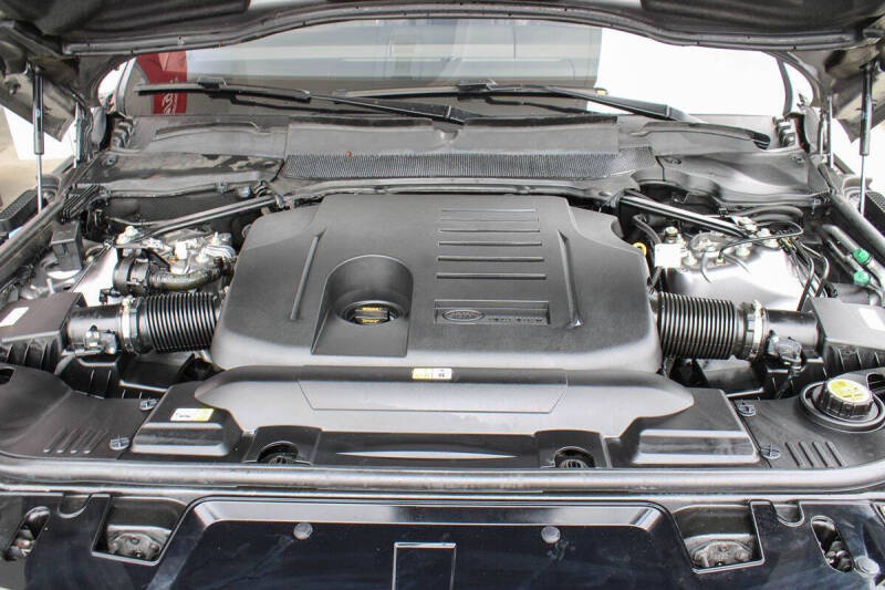 2021 Land Rover Range Rover Sport HSE Silver Edition