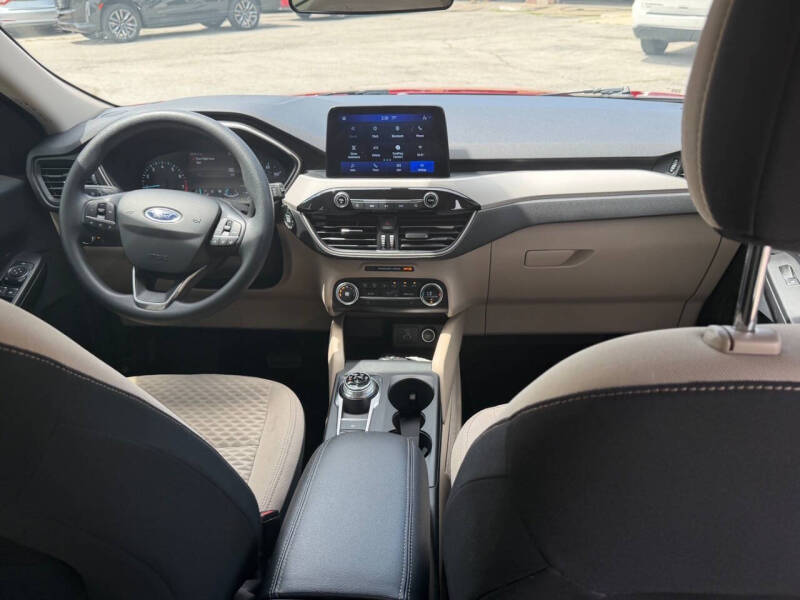 2020 Ford Escape SE
