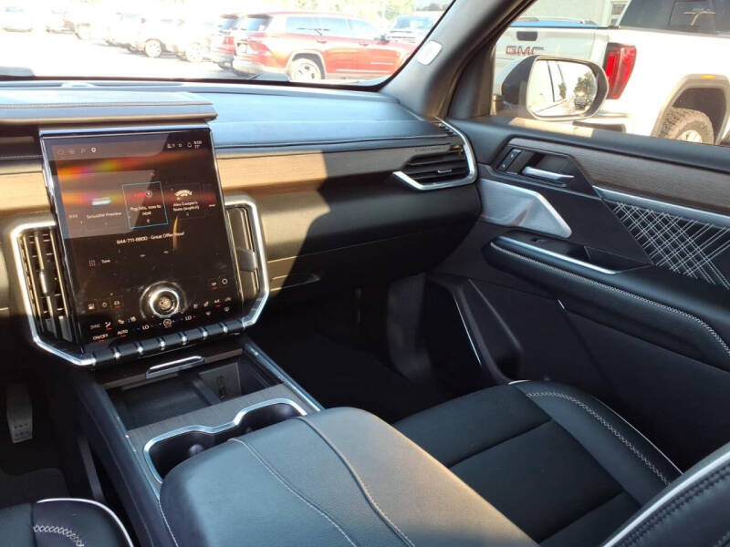2024 GMC Acadia Denali