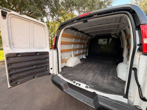 2025 Chevrolet Express 2500