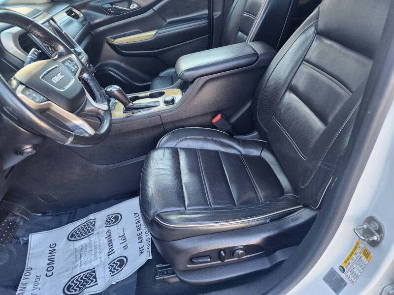 2017 GMC Acadia Denali