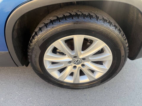 2009 Volkswagen Tiguan SE 4Motion