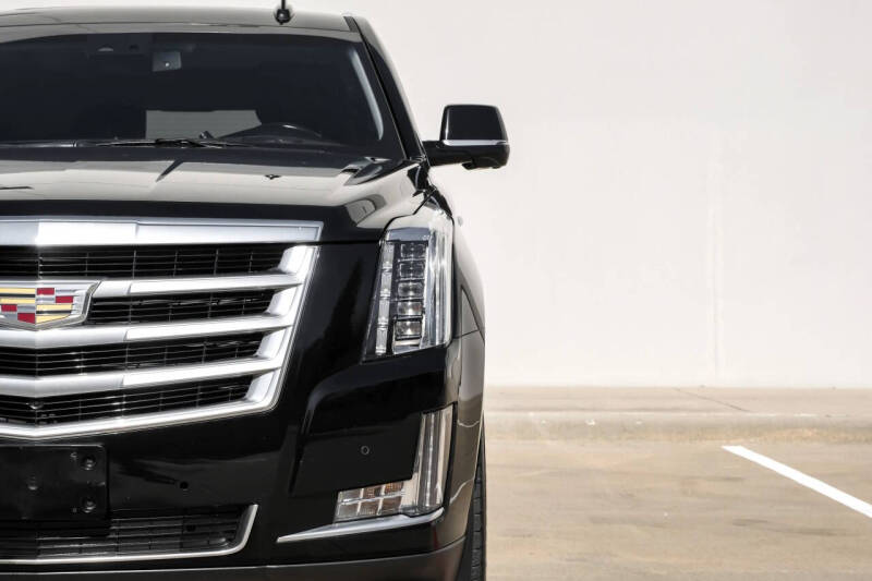 2016 Cadillac Escalade ESV Luxury Collection
