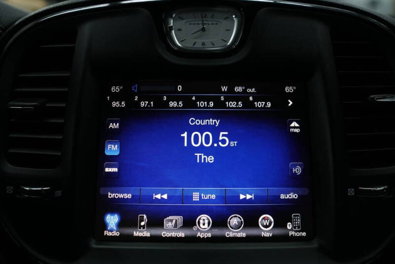 2016 Chrysler 300