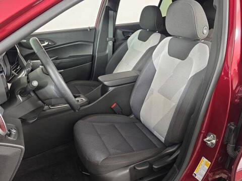 2025 Chevrolet Trax RS