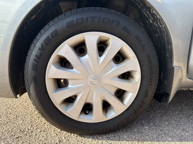 2014 Nissan Versa 1.6 S