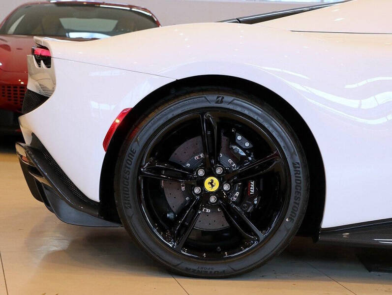 2025 Ferrari 296 GTS