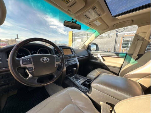 2011 Toyota Land Cruiser