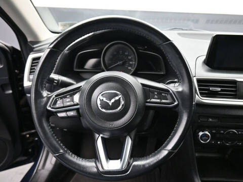 2017 Mazda MAZDA3 Touring