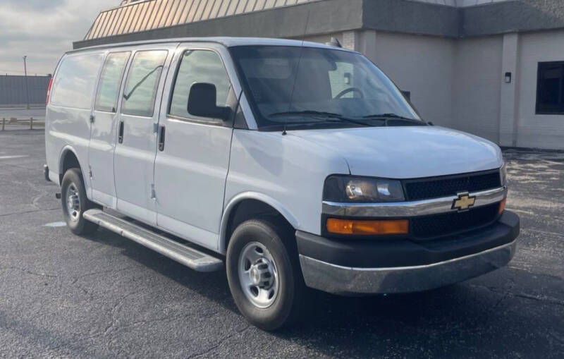 2022 Chevrolet Express 2500