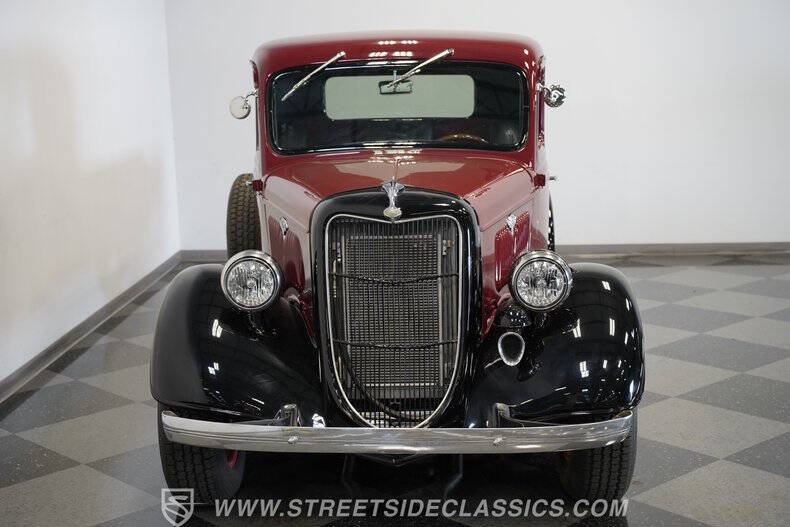 1935 Ford F-100