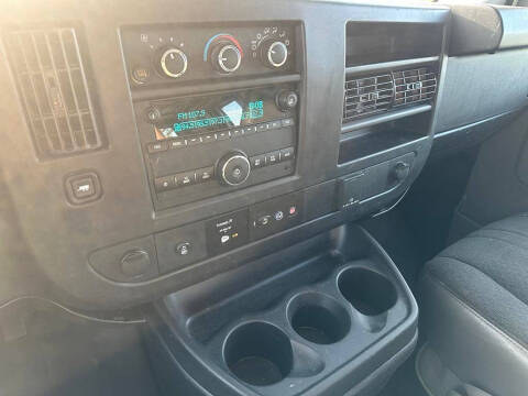 2022 Chevrolet Express 2500