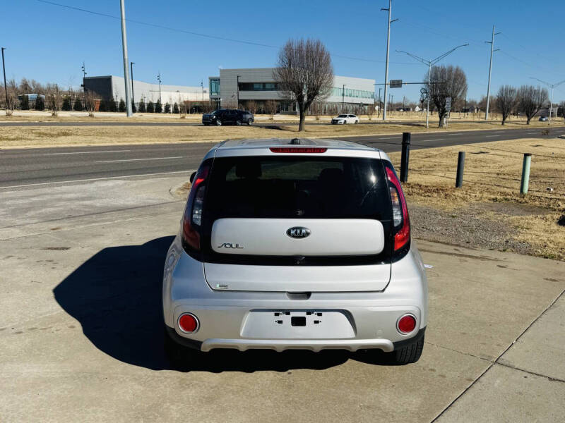 2018 Kia Soul +