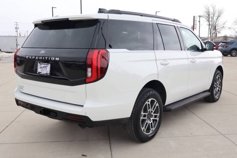 2026 Ford Expedition Active