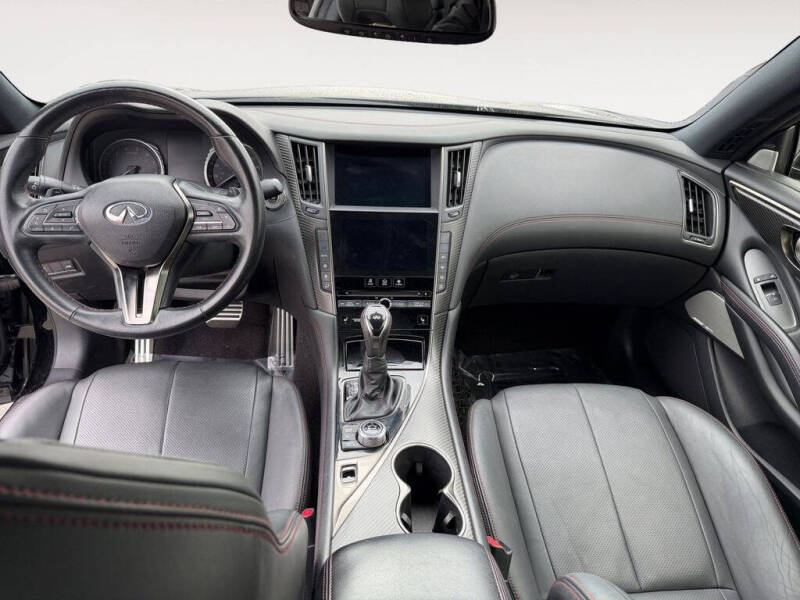 2022 Infiniti Q60 Red Sport 400