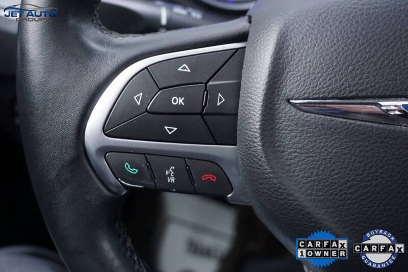 2015 Chrysler 300 Limited