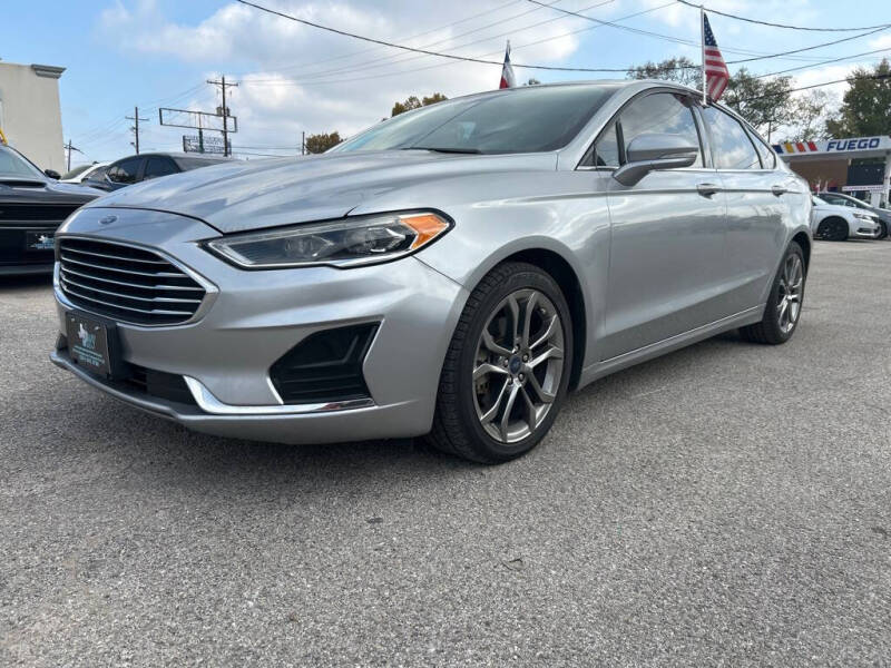 2020 Ford Fusion SEL's photo