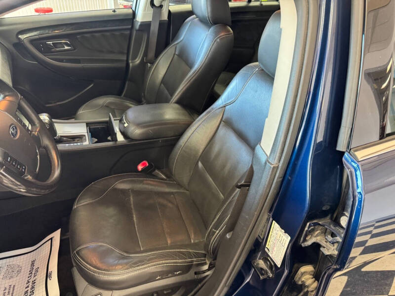 2012 Ford Taurus SEL