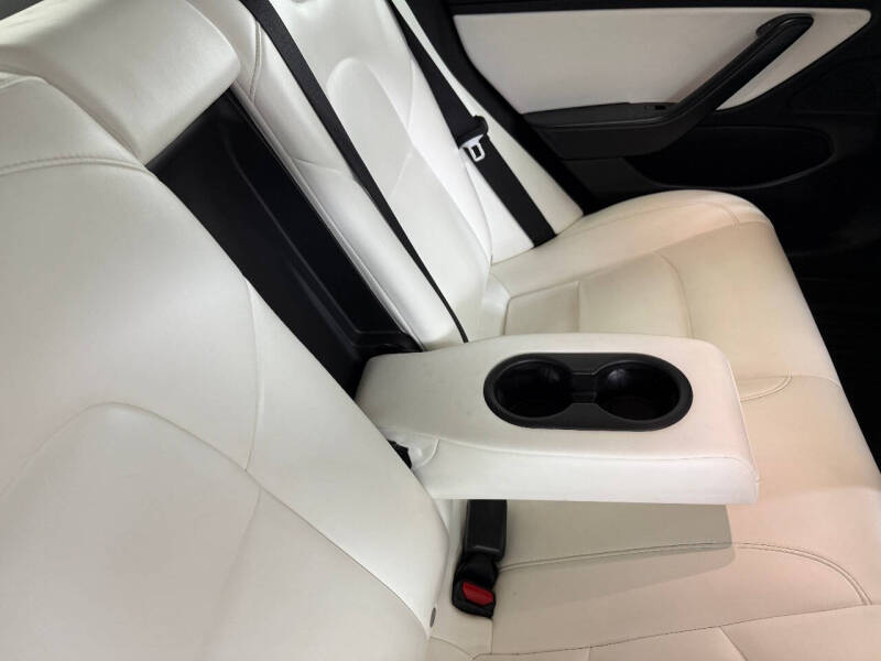 2019 Tesla Model 3 Base photo 39