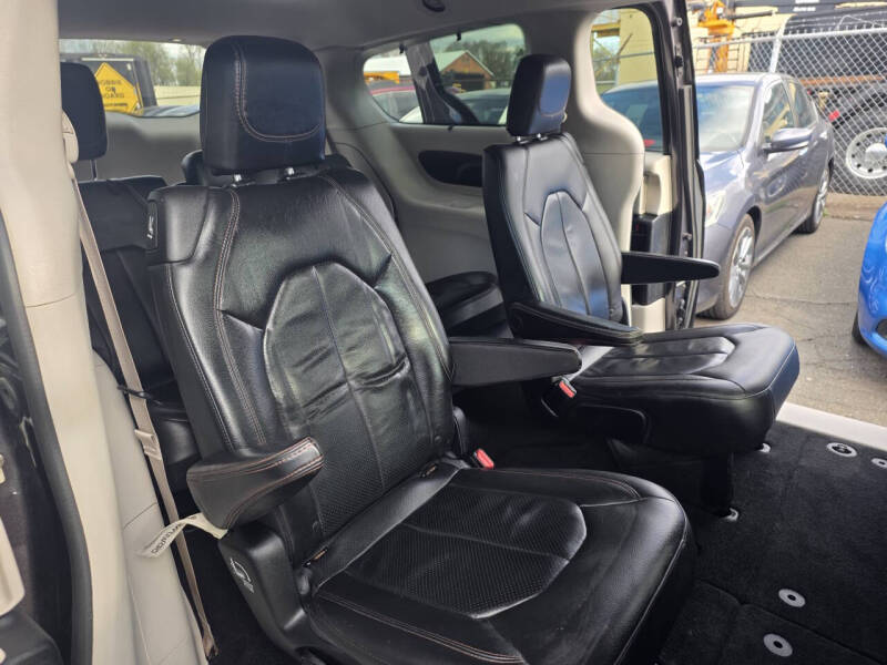 2018 Chrysler Pacifica Touring L