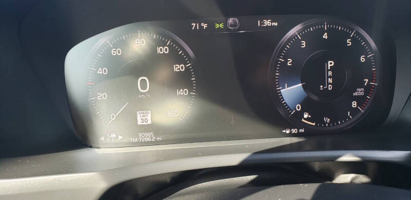 2019 Volvo XC90 T6 R-Design