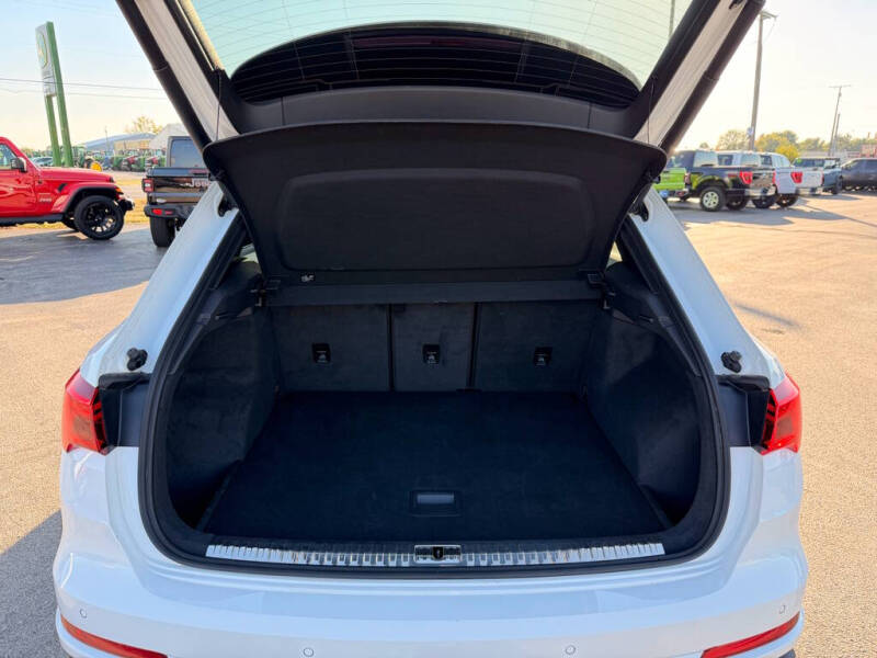 2023 Audi Q3 quattro S line Premium 45 TFSI