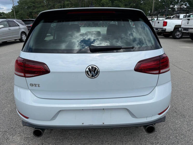 2018 Volkswagen Golf GTI S
