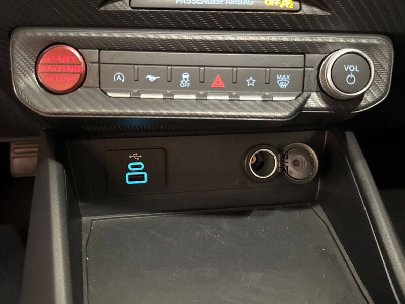 2024 Ford Mustang EcoBoost