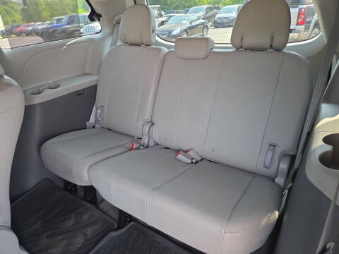 2016 Toyota Sienna Limited 7-Passenger