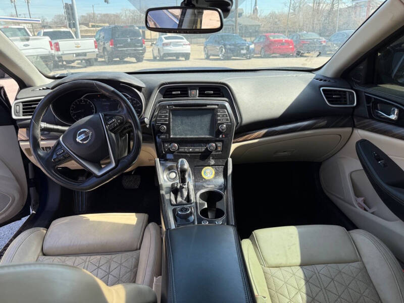 2016 Nissan Maxima Platinum