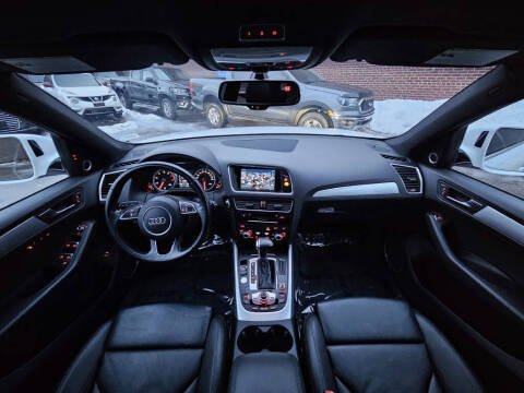 2017 Audi Q5 2.0T quattro Premium Plus