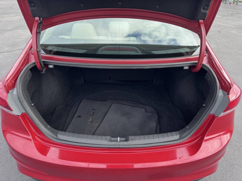 2018 Hyundai Elantra