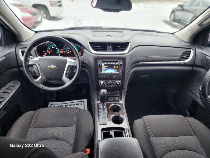 2017 Chevrolet Traverse LT