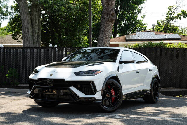 2024 Lamborghini Urus Performante