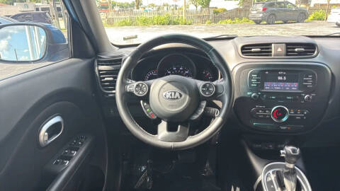 2017 Kia Soul +