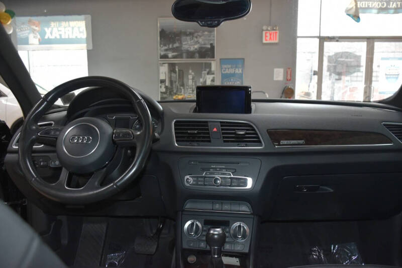 2015 Audi Q3 2.0T quattro Prestige