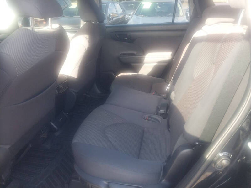 2021 Toyota Highlander L